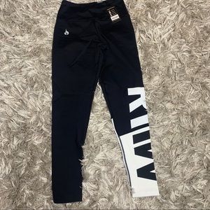 Ryderwear scrunch bum leggings NWT